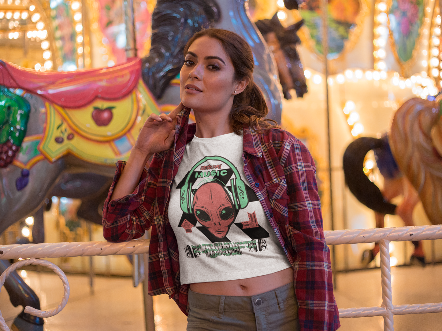 Champion Women's Cropped T-Shirt Music Alien Design
